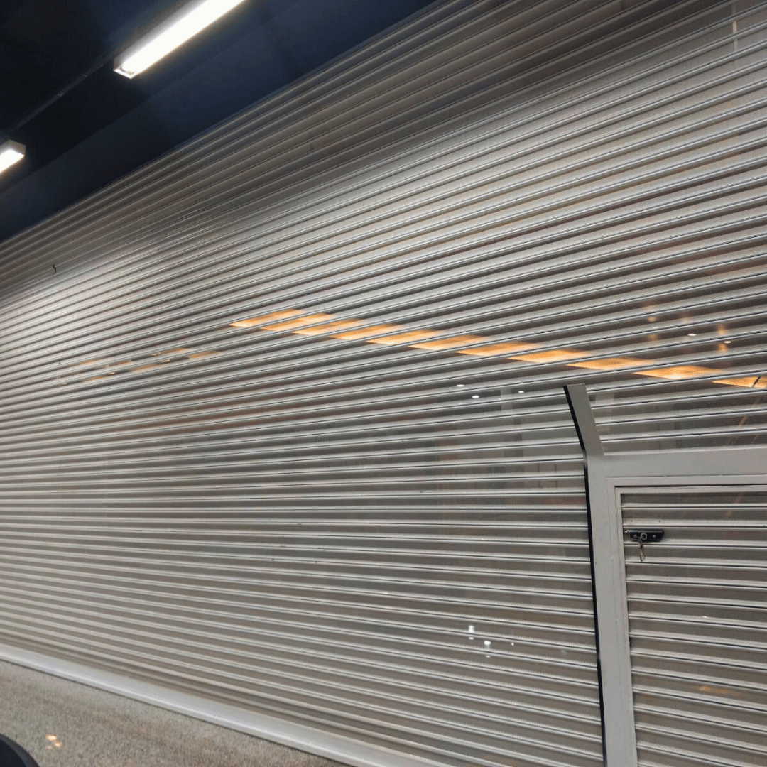 Portas de Enrolar no Centro de São Paulo | Comercial Sob Medida